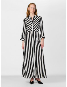 YasSavanna Long Shirt Dress  | Black