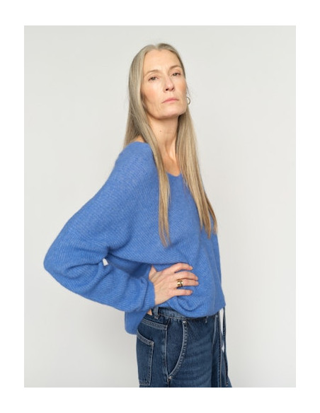 MmThora V-neck Knit | Ultramarine