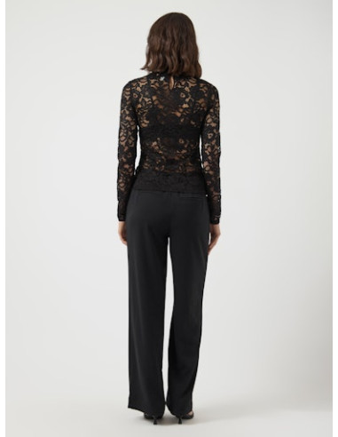 YasLacey Lace Top | Black