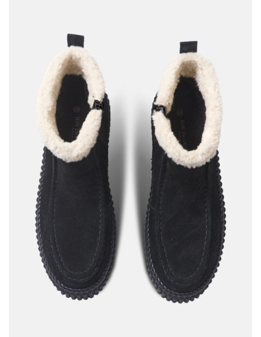 Calira01 | Black