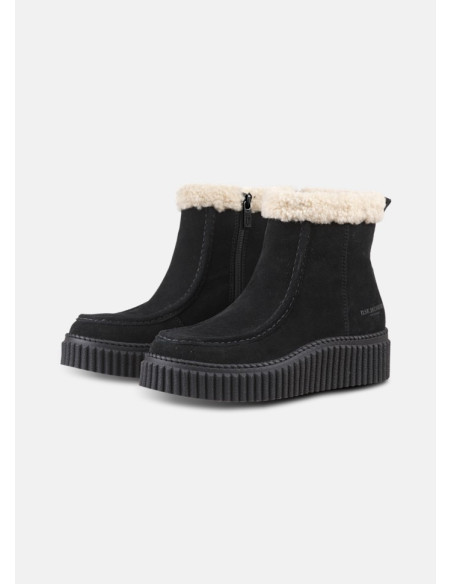 Calira01 | Black