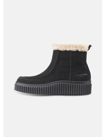 Calira01 | Black